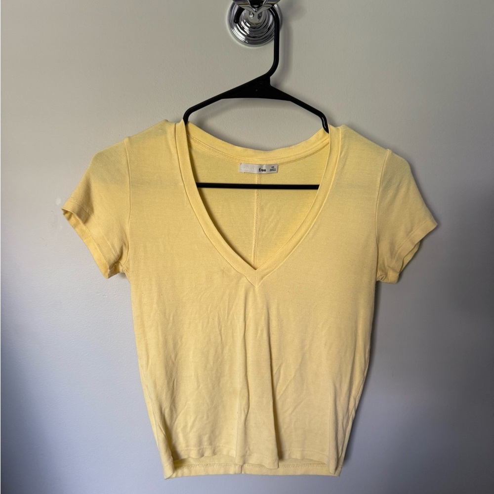 ARITZIA Wilfred Free Sunny Yellow Short Sleeve Tee